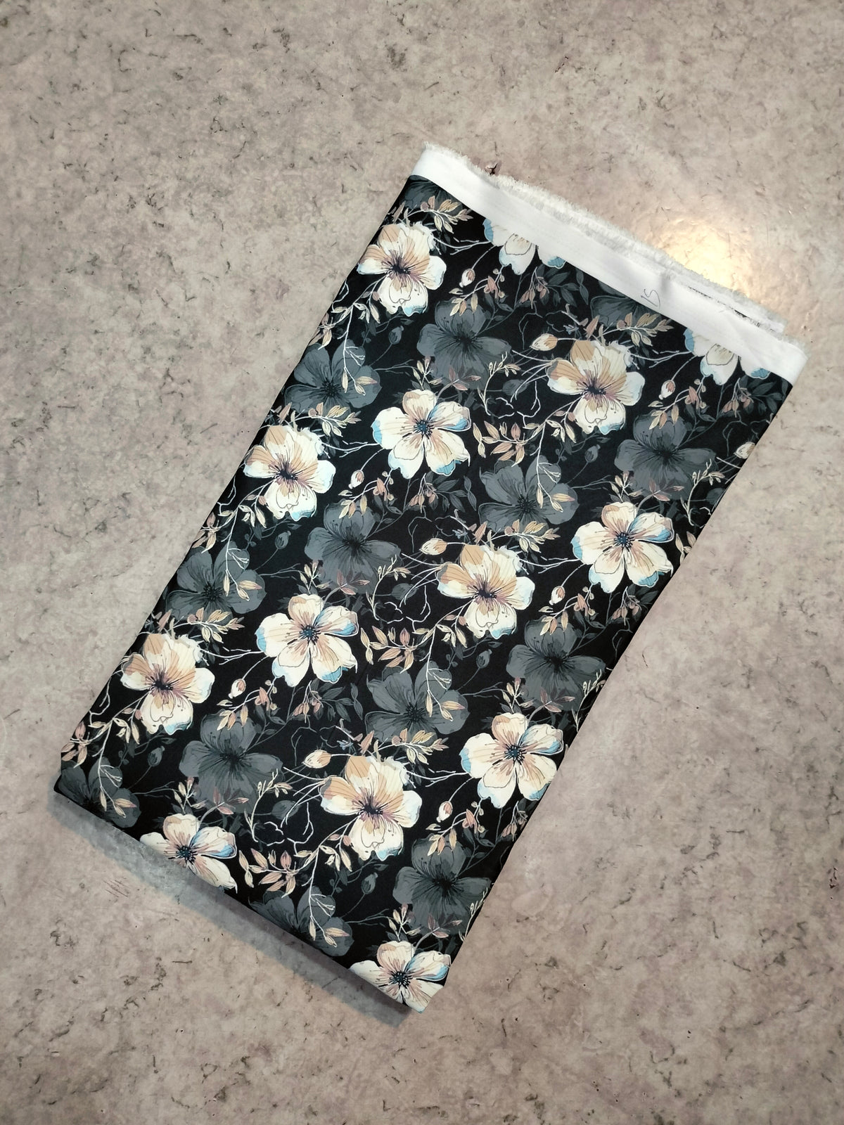 Navy floral BSY two piece set, 3.50 metres